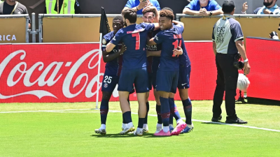 El PSG debutó con una goleada 4-0 ante el Atlético de Madrid