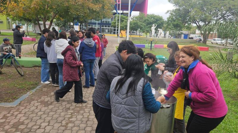 Mamá Margarita: el abrazo salesiano que alimenta a cientos en el frío chaqueño
