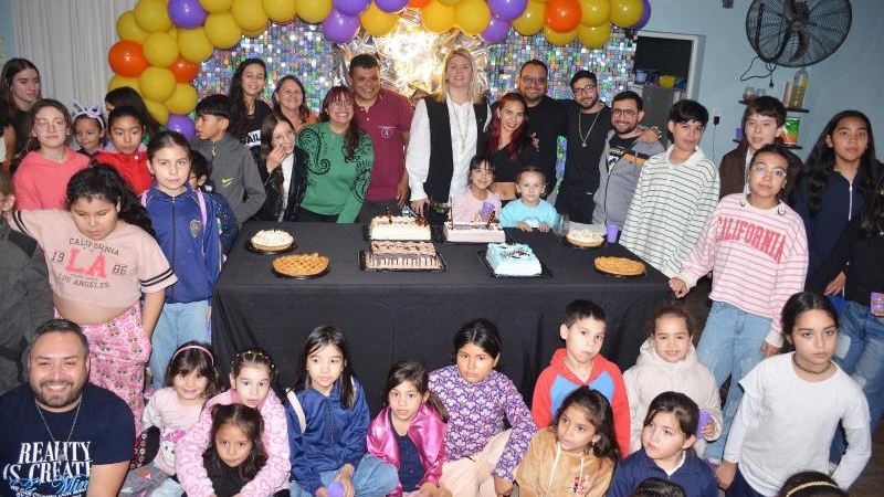 La Escuela de Danzas Clásicas Internacionales celebró 39 años