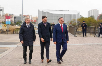 Pullaro, Llaryora y Frigerio reclamaron "más federalismo" al gobierno de Milei