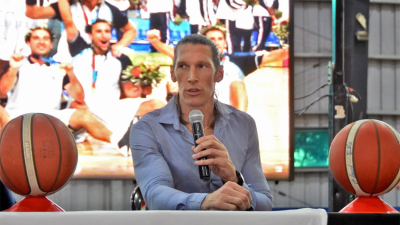 Walter Herrmann brindó una charla sobre resiliencia en el Jaime Zapata