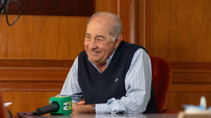 "En un mundo convulsionado y con altibajos económicos, seguimos informando"
