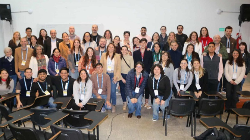 Ciencia sin fronteras: la UNNE reunió a expertos internacionales en microbiología veterinaria