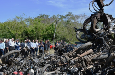 Más de 5000 motos y 600 autos esperan ser compactados en el depósito municipal