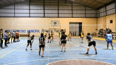 Laguna Blanca fue sede de un encuentro de vóley femenino para jóvenes