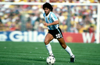 Messi y Maradona en el escenario mundial