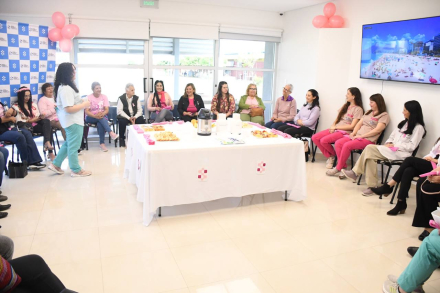 Desayuno Rosa en el CMNR de Formosa1.jpg