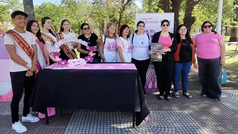 "Tu lucha nos inspira": concienciación sobre cáncer de mama en Villa Ángela
