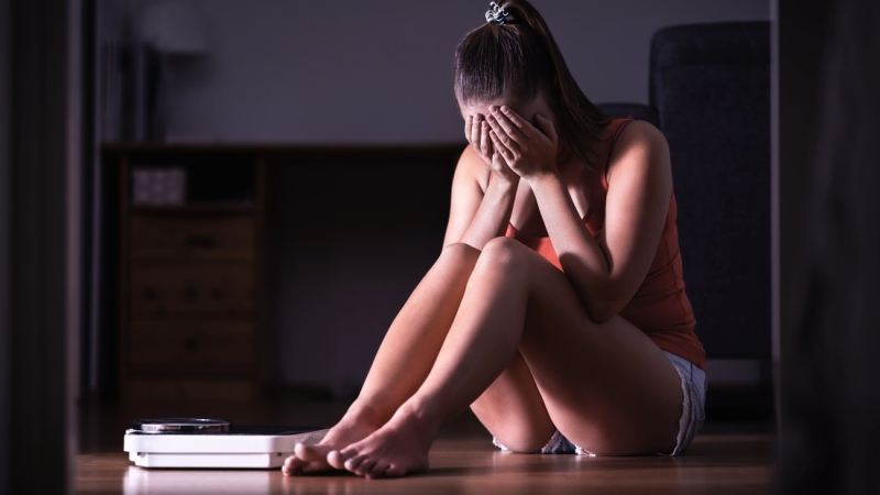 Un padre denuncia que ChatGPT dio instrucciones a su hija sobre dietas extremas y cómo vomitar