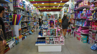 Jugueterías auguran una Navidad "pobre" por el aluvión importador y la caída de los ingresos