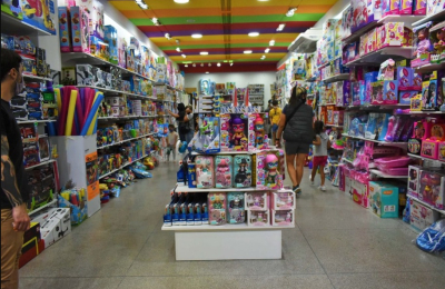 Jugueterías auguran una Navidad "pobre" por el aluvión importador y la caída de los ingresos