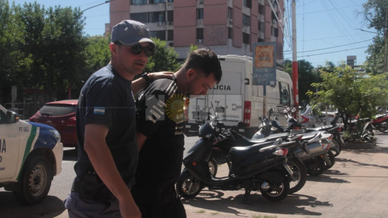 El femicida de Erica Fernández llegó a fiscalía