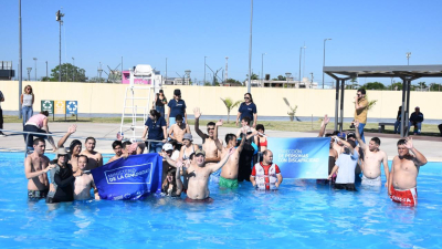 Personas con discapacidad disfrutan de la colonia