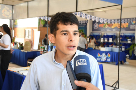 Abogado y militante De Los Santos.jpg
