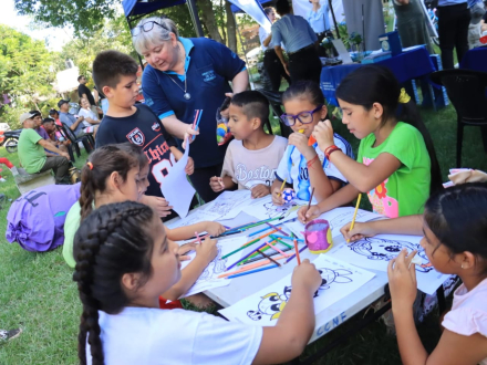 El pueblo de Mojón de Fierro celebró sus 126 años de aniversario con actividades en la plaza (2).jpeg