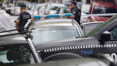Una policía se sintió amenazada cuando compartía un viaje de aplicación y abrió fuego