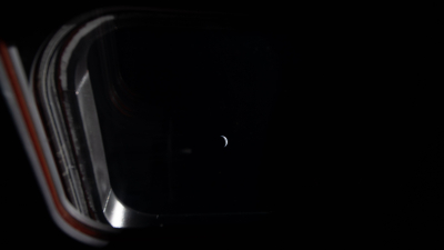 Postales de un planeta azul desde una nave espacial tripulada camino a la Luna
