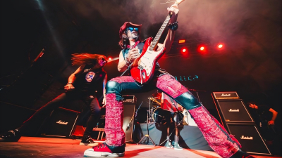Rata Blanca celebra en Corrientes el aniversario de "Magos, Espadas y Rosas"
