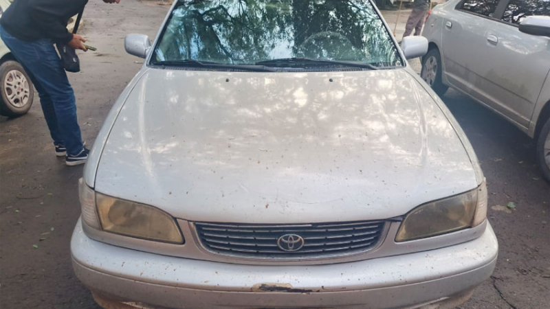 Hallaron en el estacionamiento del Perrando un vehículo robado en CABA