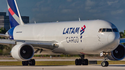 Transportaron 44 caballos hacia Europa en un vuelo chárter exclusivo