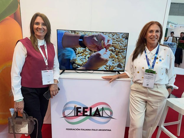 Norma-Ríos,-empresaria-y-presidenta-de-CAMEFOR-junto-la-magíster-Mónica-Reyes,-socia-de-CAMEFOR-y-speaker-de-Nutrifor,-integran-esta-misión-comercial.jpg