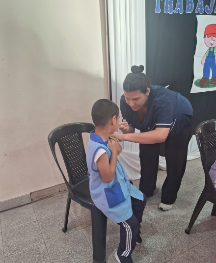 VACUNACIÓN JIN 27 BARRIO TOBA -CLORINDA- (7).jpeg
