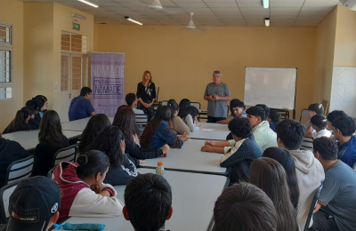 El museo de Bellas Artes  Nómade llego a Napenay