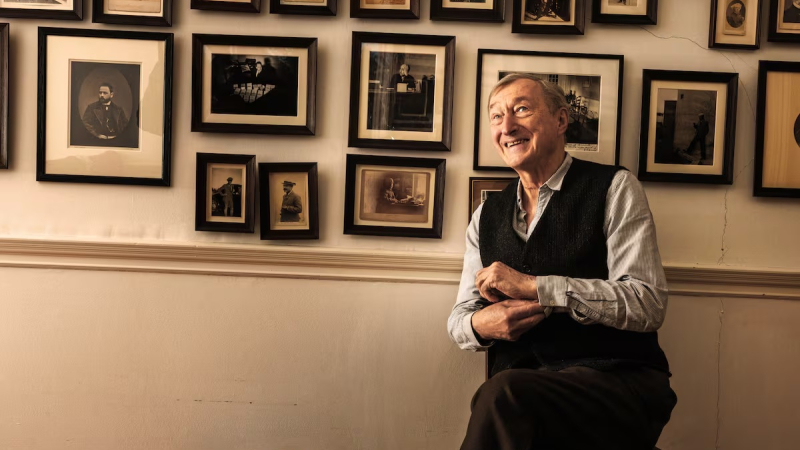 Julian Barnes gana el Premio Princesa de Asturias