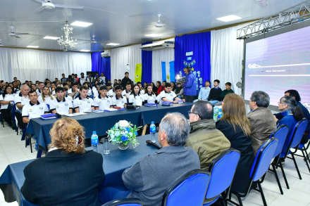 Presentaron la Terminalidad Educativa Nivel Secundario en el Club San Martín (2)