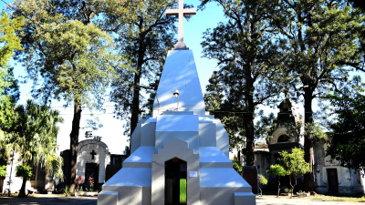Misa por las madres en el cementerio San Francisco Solano