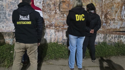 Cayeron una mujer y un hombre acusados de estafar comercios con comprobantes de transferencias falsas