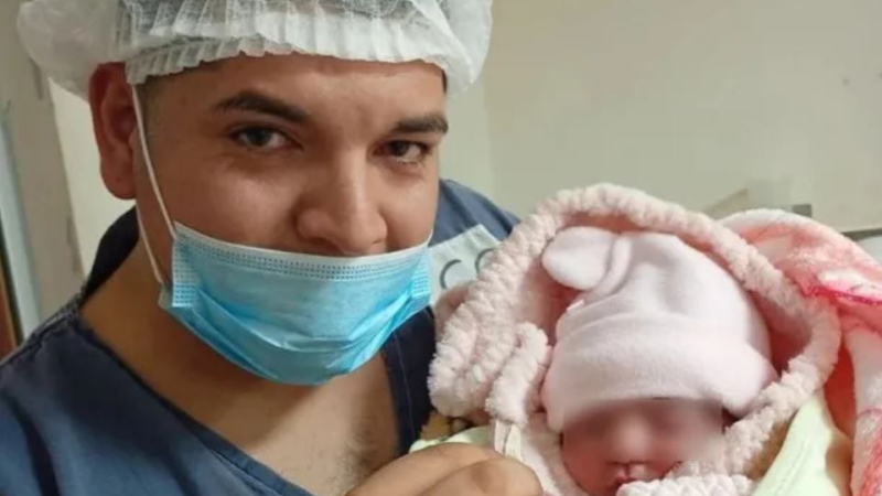 Una beba nació el día del cumpleaños de Messi y sus padres la llamaron Messia