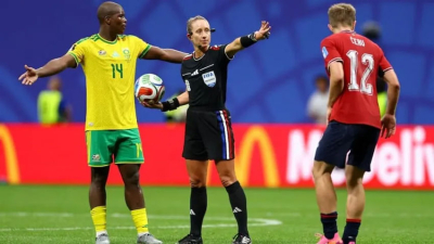Las mujeres que hacen historia en el arbitraje en la Copa del Mundo