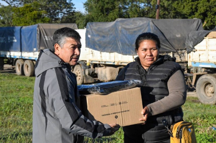 entrega de la asistencia alimentaria a famillias originarias del Namqom