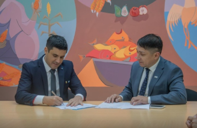 Firma de convenio de General Pinedo y la UNNE