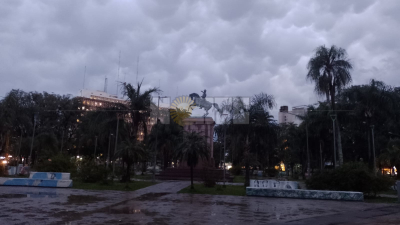 Tras el intenso temporal, el SMN mantiene el alerta por tormentas fuertes para gran parte del Chaco
