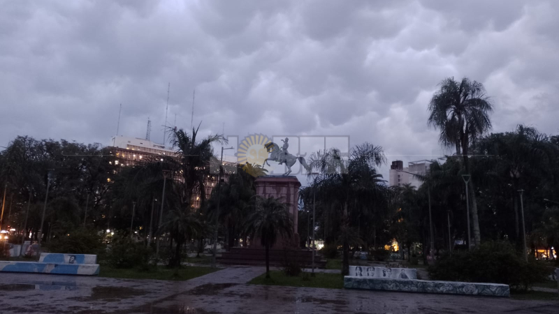 Tormentas fuertes sobre el Chaco: rige una alerta amarilla y anticipan descenso de la temperatura