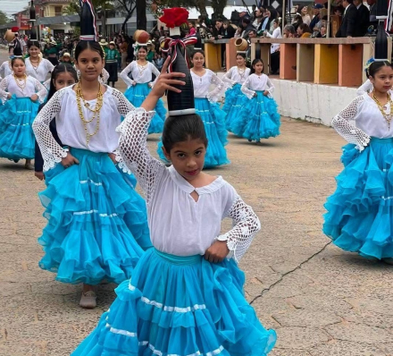 Aniversario de Alberdi (5)