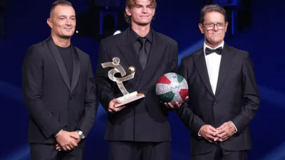 Nico Paz recibió un premio en Italia tras su gran temporada en Como