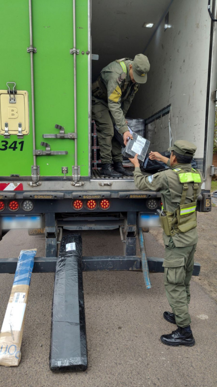 mercaderia_y_armas_1