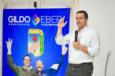 El-Vicegobernador-acompañó-el-lanzamiento-de-cursos-de-oficios-en-Las-Lomitas-(4)