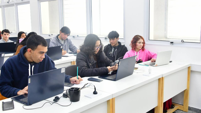 De la creación del Politécnico a la tercera maratón de programación
