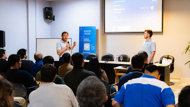 El Gobierno provincial desarrolló el segundo taller de formación para PyMEs del clúster automotor