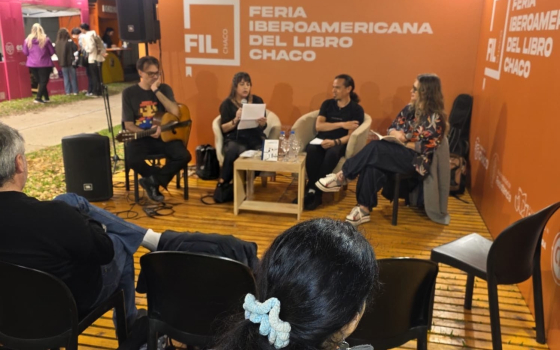 Se presentó "El corazón de la luz" en la Feria Iberoamericana del Libro