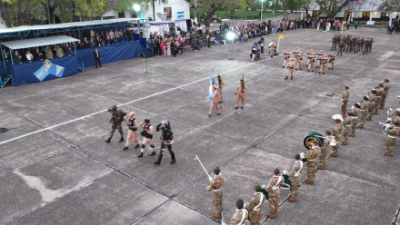 Acto homenaje a los héroes de la defensa del RIMte 29 -3