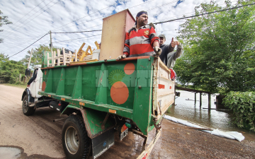 La creciente golpea a los vecinos de Puerto Vilelas