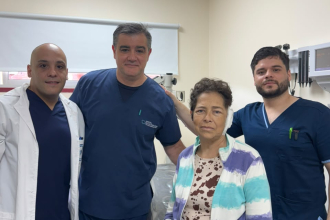 Compleja cirugía de oído en paciente con preparación para trasplante renal