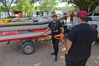 "Es dramático lo que está pasando": rescatan animales en las zonas inundadas de Puerto Vilelas