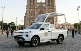 Toyota entregó el papamóvil que usará León XIV en la Argentina
