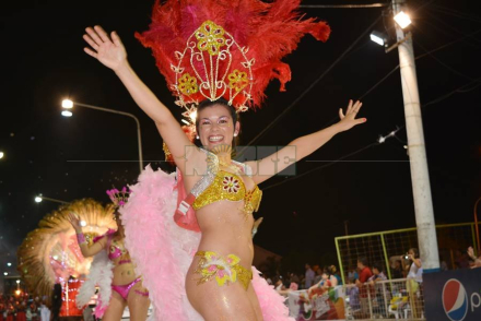 54 suspenden la primera noche carnaval la nueva.JPG